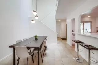 Photo #4: 240010738 Listing