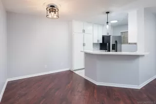 Photo #5: 240010749 Listing 