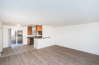 Photo #4: 240010758 Listing