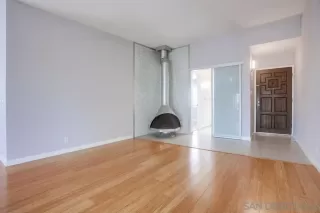 Photo #4: 240010780 Listing