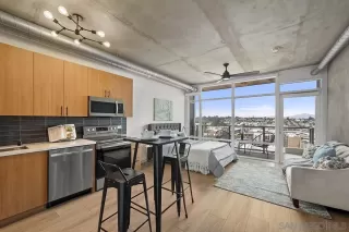 Photo #1: 240010799 Listing