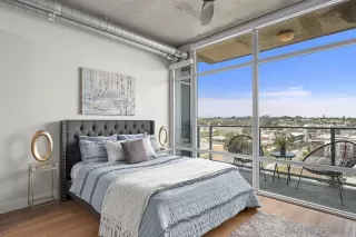 Photo #6: 240010799 Listing