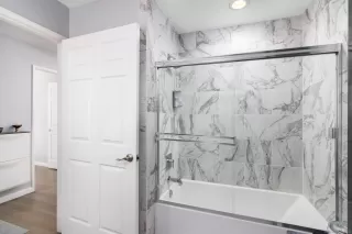 Photo #5: 240010816 Listing