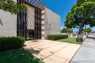 Photo #1: 240010841 Listing