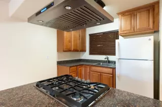 Photo #3: 240010841 Listing