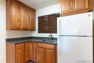 Photo #4: 240010841 Listing