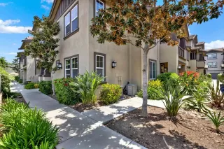Photo #2: 240010844 Listing 