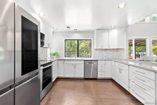 Photo #6: 240010847 Listing