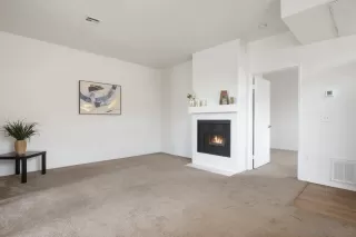 Photo #4: 240010883 Listing