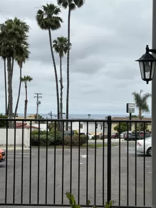 Photo #5: 240010912 Listing