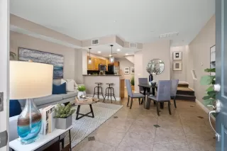 Photo #4: 240010921 Listing 