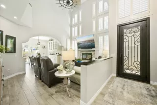 Photo #6: 240010924 Listing