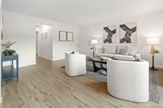 Photo #2: 240010934 Listing