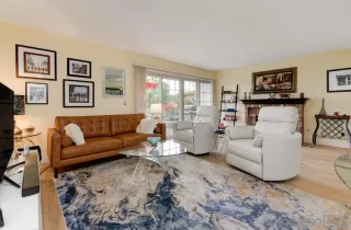 Photo #2: 240010947 Listing 