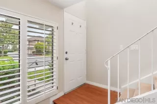 Photo #4: 240010952 Listing 