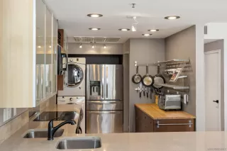 Photo #6: 240010958 Listing