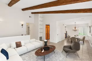 Photo #5: 240010974 Listing