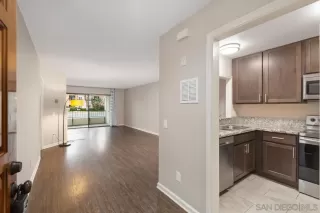 Photo #4: 240010992 Listing