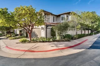 Photo #2: 240011017 Listing