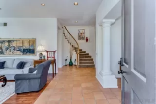 Photo #4: 240011017 Listing