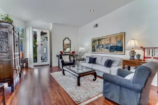 Photo #6: 240011017 Listing