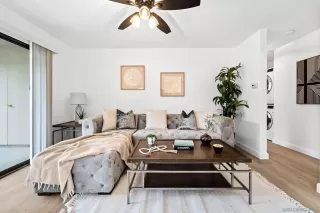 Photo #4: 240011032 Listing 