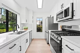 Photo #6: 240011032 Listing 