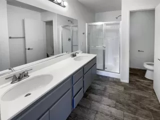 Photo #5: 240011043 Listing 