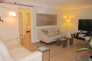 Photo #2: 240011049 Listing 