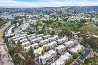 Photo #2: 240011052 Listing