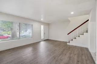 Photo #3: 240011053 Listing 