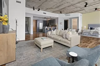 Photo #2: 240011123 Listing 