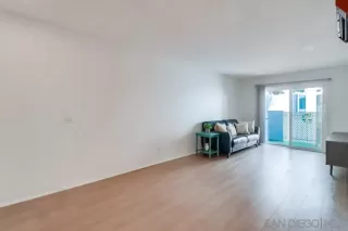 Photo #3: 240011136 Listing 