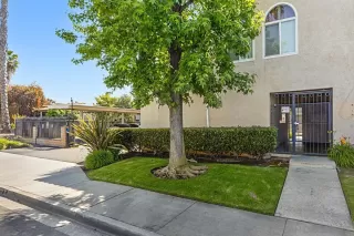 Photo #1: 240011151 Listing