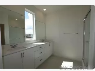 Photo #5: 240011153 Listing 