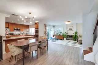 Photo #4: 240011165 Listing