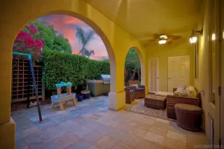 Photo #3: 240011193 Listing