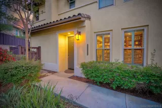 Photo #5: 240011193 Listing