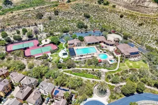 Photo #6: 240011193 Listing