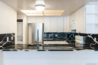 Photo #3: 240011197 Listing