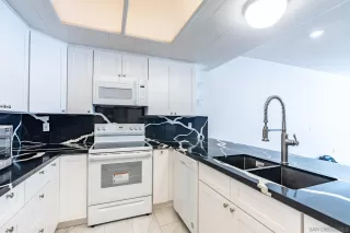 Photo #5: 240011197 Listing