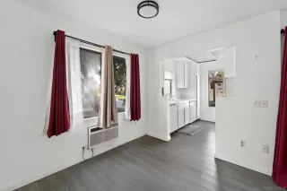 Photo #5: 240011235 Listing