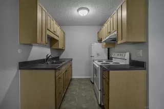 Photo #6: 240011297 Listing