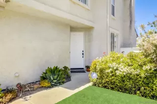 Photo #1: 240011305 Listing