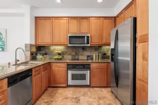 Photo #3: 240011308 Listing 