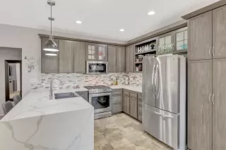 Photo #4: 240011341 Listing