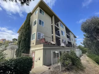 Photo #6: 240011372 Listing