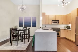 Photo #4: 240011428 Listing 