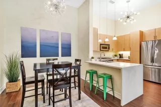 Photo #5: 240011428 Listing 