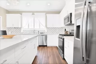 Photo #1: 240011429 Listing